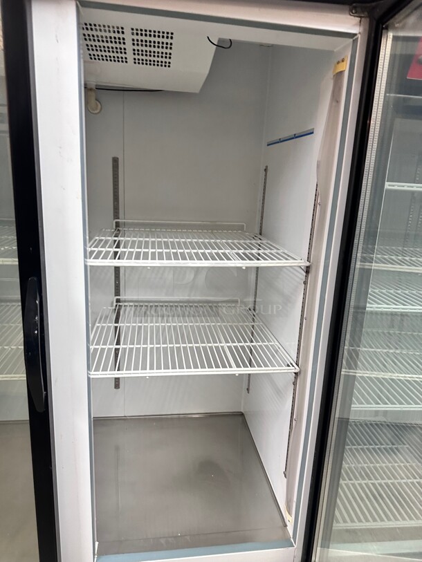 Late Model! Commercial HGD-48F Two Glass Door Freezer 115 Volt Working - Image 9 of 9