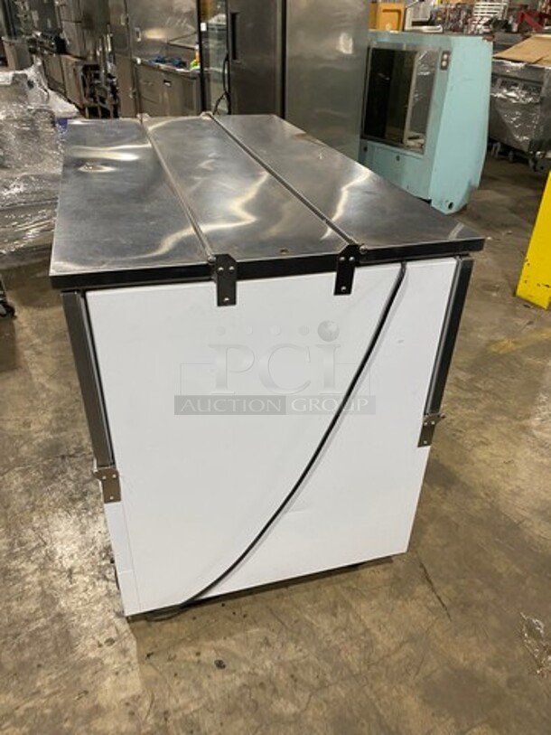 COOL! Beverage Air Dual Access Milk Cooler! Stainless Steel And White Coated Steel! On Casters! Model: ST58NW SN: 10306557 115V 60HZ 1 Phase - Image 2 of 8