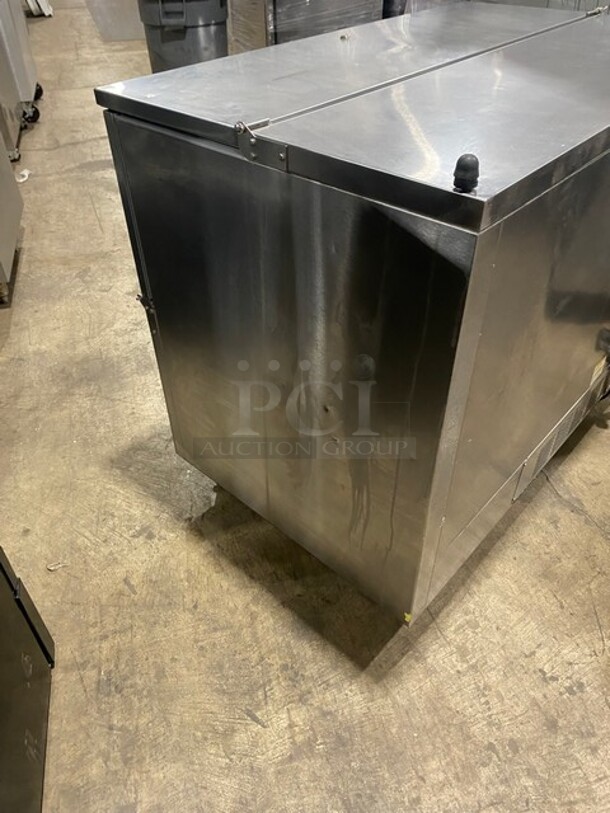 Beverage Air Single Side Access Milk Cooler! Stainless Steel! On Casters! Model: SM49NS SN: 11408275 115V 60HZ 1 Phase - Image 4 of 7