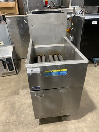 Pitco Frialator Commercial Natural Gas Powered Deep Fat Fryer! All Stainless Steel! On Legs!