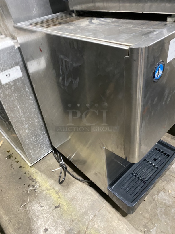 HOSHIZAKI Ice Maker/Water Dispenser Combo! Model DCM-270BAH-OS Serial C07382J 115-120V/60Hz/1 Phase - Image 2 of 7