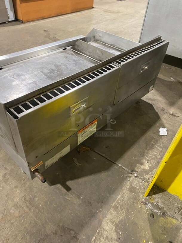 Woodstone Commercial Countertop Natural Gas Powered 48 Inch Flat Griddle! With Split Top! With Back & Side Splashes! All Stainless Steel! On Legs! - Image 4 of 8