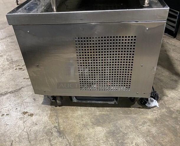True Stainless Steel Commercial 4 Drawer Chef Base On Casters! MODEL TRCB-72 SN: 7307092 115V 1PH - Image 3 of 9
