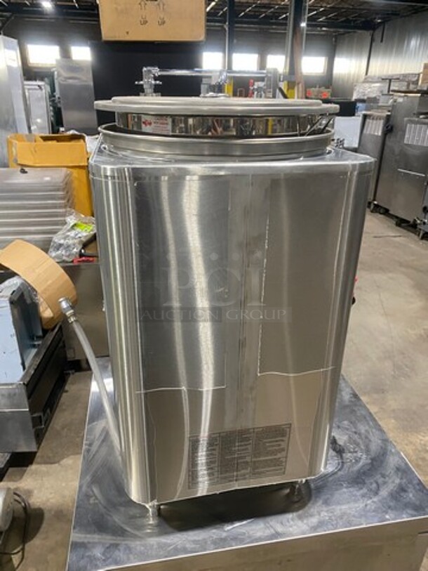Grindmaster Commercial Countertop Single Space Saver Coffee Urn! With Hot Water Line! Stainless Steel! On Small Legs! Model: 8116 - Image 4 of 11