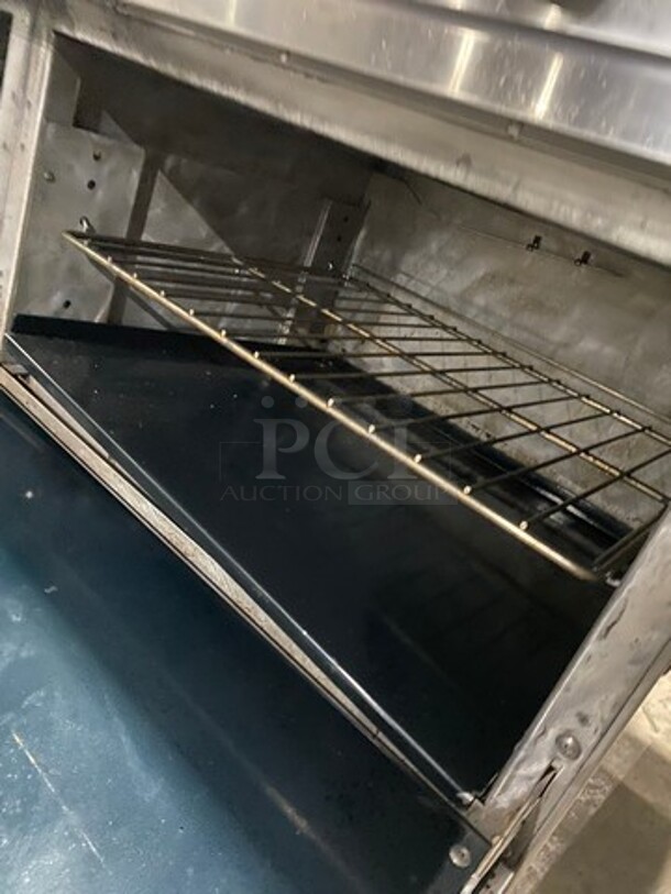 NICE! Vulcan Commerical Natural Gas Powered 10 Burner Stove! With 2 Oven Underneath! All Stainless Steel! On Casters! Working When Removed! - Image 8 of 10