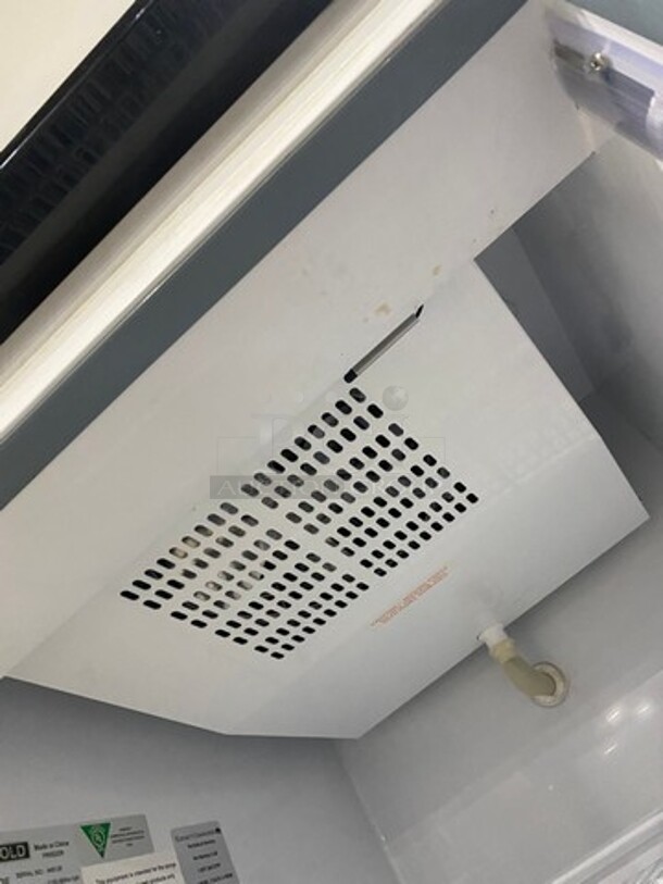 Maxx Cold Commercial Single Door Reach In Freezer Merchandiser! With View Through Doors! With Poly Racks! Model: MXM123F SN: 440128 115V 60HZ 1 Phase - Image 6 of 8