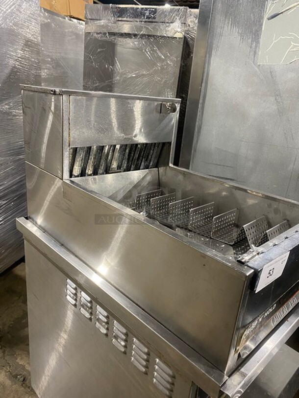 Sweet! Carter Hoffmann Commercial Countertop Electric Powered Crisp-N-Hold/Fry Warmer Dumping Station! With Backsplash! All Stainless Steel! Model: CNH18 SN: 112016624829 120V 60HZ 1 Phase! Working When Removed! - Image 2 of 7