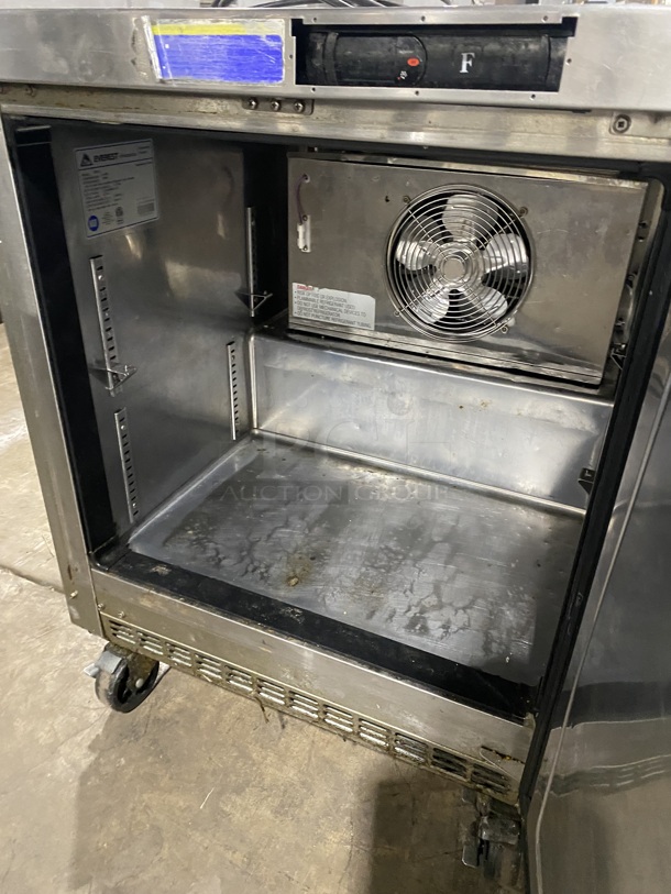 Everest ETBF1 Stainless Steel Commercial Single Door Undercounter Freezer on Commercial Casters. 115 Volts, 1 Phase. 28x32x34. Tested and Working! - Image 4 of 6