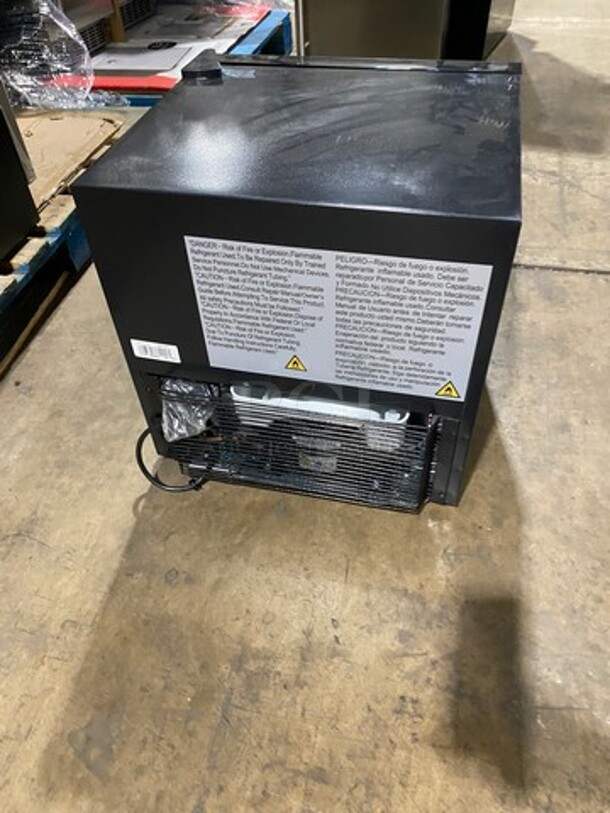 NEW! OUT OF THE BOX! SCRATCH-N-DENT! Arctic King Single Door Wine Bottle Cooler/Chiller! 16 Bottle Capacity! Model: AWCA016ADB 115V - Image 3 of 7