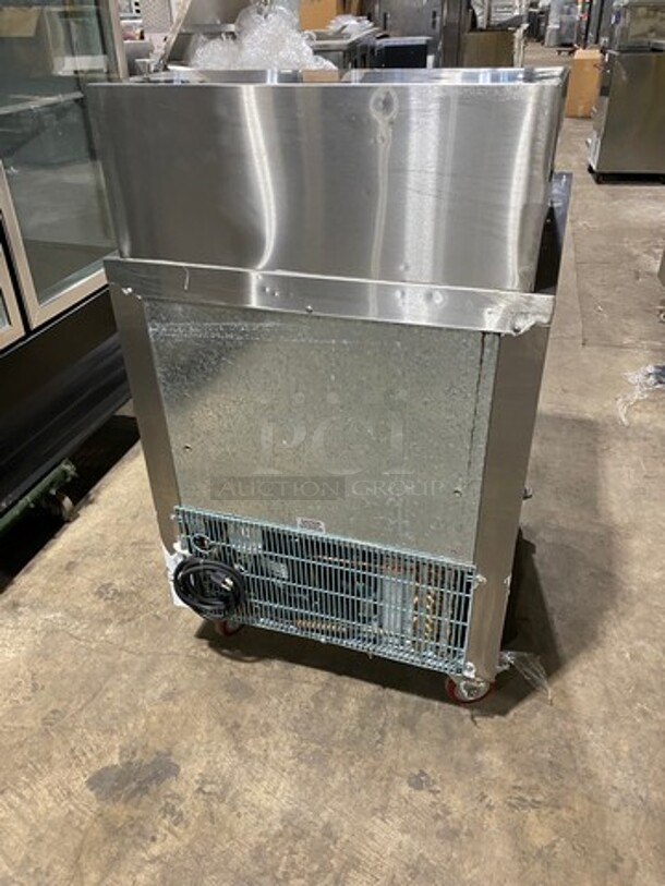 2016 Leader Commercial Refrigerated Sandwich Prep Table! With Single Door Underneath Storage Space! All Stainless Steel! On Casters! Model: ESLM27SC SN: NR10C1436A 115V 60HZ 1 Phase - Image 4 of 9
