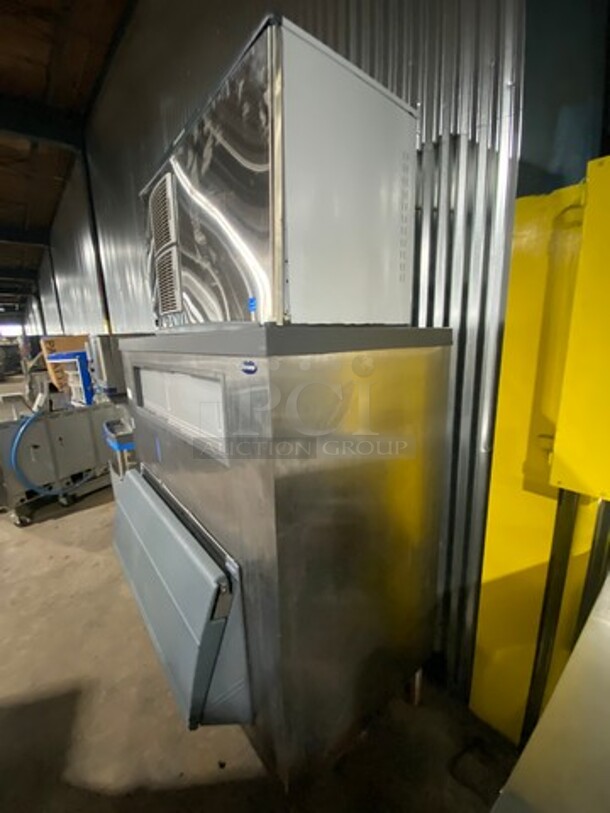 Scotsman Commercial Ice Maker Machine! On Follet Commercial Ice Bin! All Stainless Steel Body! On Legs! Model: C1448SA32E SN: 17061320012199 208/230V 60HZ 1 Phase, Model: DEV1475SG60 SN: E2491535013 - Image 3 of 11