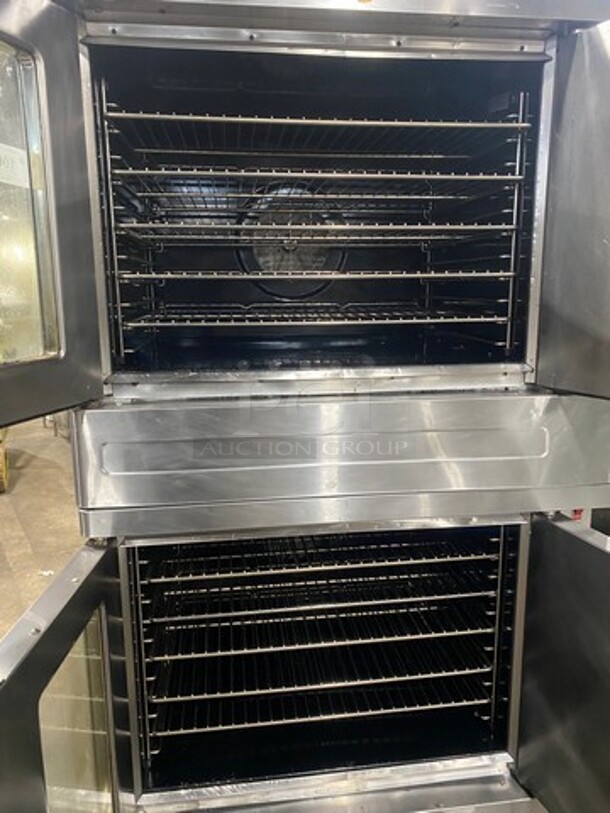 NICE! Blodgett Commercial Electric Powered Double Deck Convection Oven! With View Through And Solid Doors! Metal Oven Racks! All Stainless Steel! On Legs! 2x Your Bid Makes One Unit! SN: 121813XF081T - Image 5 of 11