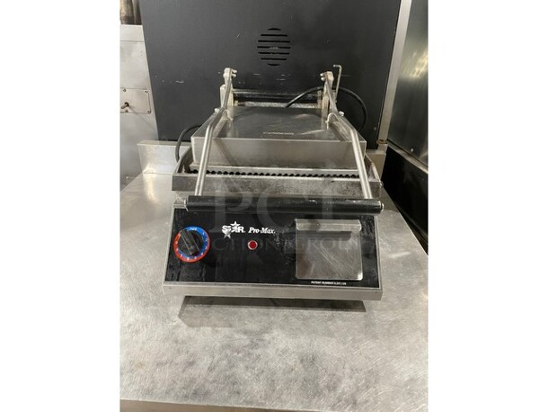 Nice! Star Pro Max Electric Powered Heavy Duty Panini Press Grill! With Grooved Lines! Model GG14 Serial GG140715A0033! 120V 1 Phase! - Image 1 of 8