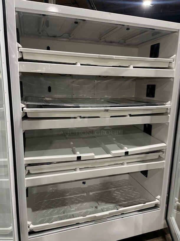 AMAZING! Commercial Urban Cultivator! 120V! On Casters! Model: Commercial 001 SN: VCC-1804-10481!   - Image 7 of 11