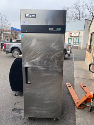 Migali Commercial Single Door Reach-In Refrigerator! With Poly Coated Racks! Solid Stainless Steel! On Casters! WORKING WHEN REMOVED! Model: C1R SN: C1R15112592024 115V 60HZ 1 Phase