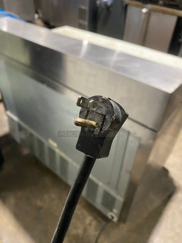 Nice! Beverage Air Commercial Refrigerated Sandwich Prep Table! With Commercial Cutting Board! With 2 Door Underneath Storage Space! With Poly Coated Racks! All Stainless Steel! On Casters! Model: SPE4812 115V 60HZ 1 Phase! Working When Removed! - Image 8 of 9