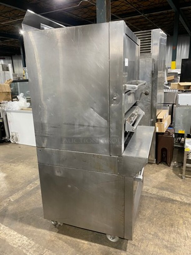 Garland Commercial Natural Gas Powered Upright Double Oven Char Broiler Grill! All Stainless Steel! - Image 2 of 11