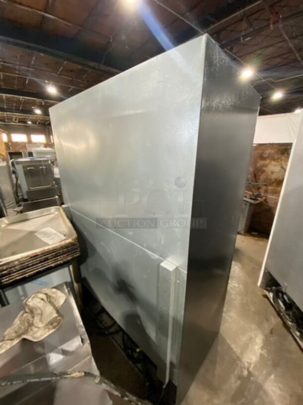 MASTERBILT Open Refrigerated  Grab-N-Go Display Case Merchandiser!
 W/ Night Curtain! Model BMOA-48 Serial 167086OCC01 115V/208-230V/60Hz/1 Phase - Image 4 of 7