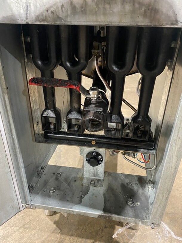 Cookline Commercial Natural Gas Powered Deep Fat Fryer! All Stainless Steel! With Backsplash! With Two Frying Baskets! On Legs! Model: CF-50 SN: 2207018048! - Image 7 of 9