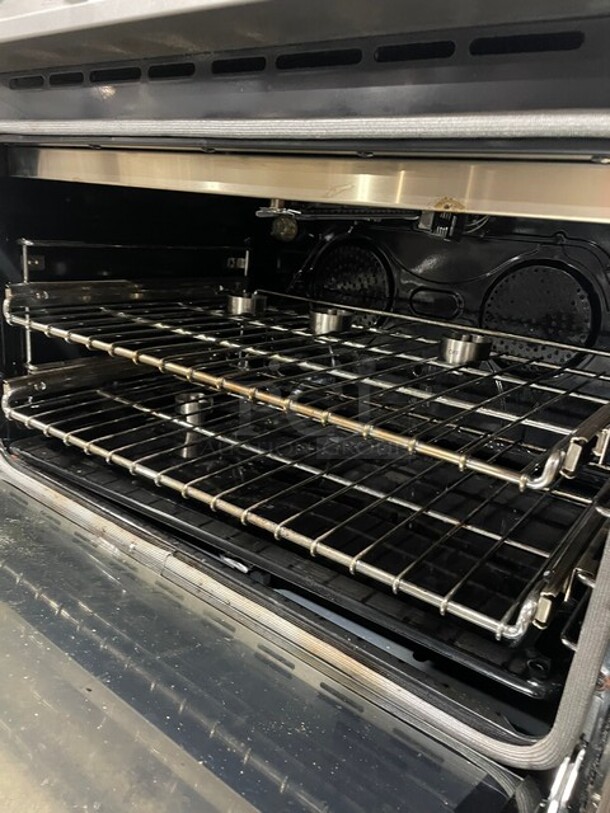ZLine Natural Gas Powered 4 Burner Stove! All Stainless Steel! With Full Oven Underneath! On Legs! 120V! Model: RGS-30 SN: 20080776039! - Image 6 of 10