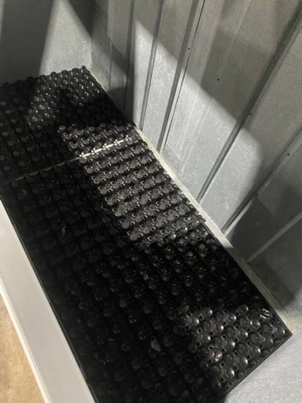 Leer Commercial Outdoor 2 Door Ice Merchandiser! Model: 602SA33MS SN: HAA0772 115V - Image 6 of 8