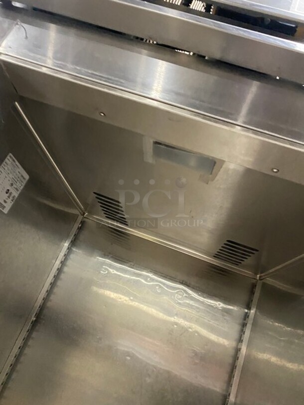 Victory Commercial Single Door Reach In Freezer! All Stainless Steel! On Legs! Model: FS1DS7EW SN: D0746877 115V 60HZ 1 Phase - Image 6 of 9