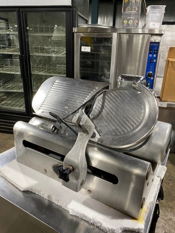 Globe Commercial Countertop Deli/ Meat Slicer! All Stainless Steel! - Image 4 of 8