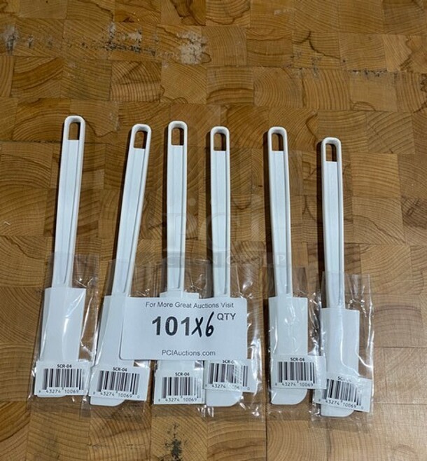 NEW! White Poly Spatula! 6x Your Bid! - Image 1 of 7