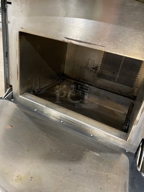 2016 Turbo Chef Commercial Countertop Rapid Cook Oven! On Small Legs! Model: NGO SN: NGOD24810 208/240V 60HZ 1 Phase - Image 6 of 8