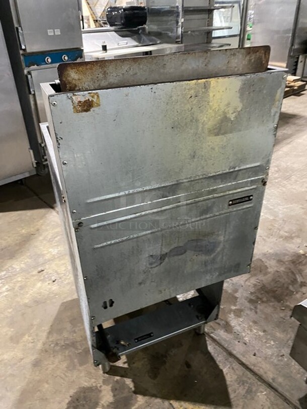 WOW! Vulcan Commercial5 Burner Natural Gas Powered Deep Fat Fryer! All Stainless Steel! On Legs! Working When Removed! - Image 4 of 9