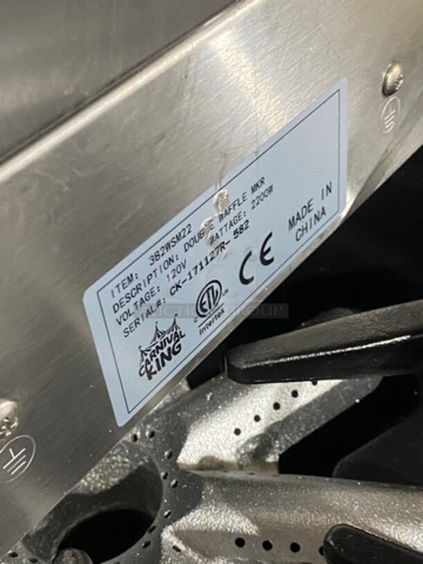 Carnival King Commercial Countertop Dual Waffle Maker! With Temperature And Timer Controls! All Stainless Steel! Model: 382WSM22 SN: CK171127R582 120V - Image 5 of 10