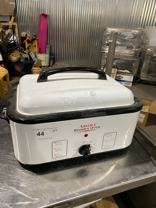 Aroma Countertop Electric Powered Roaster Oven! With Lid! Model: ART628B