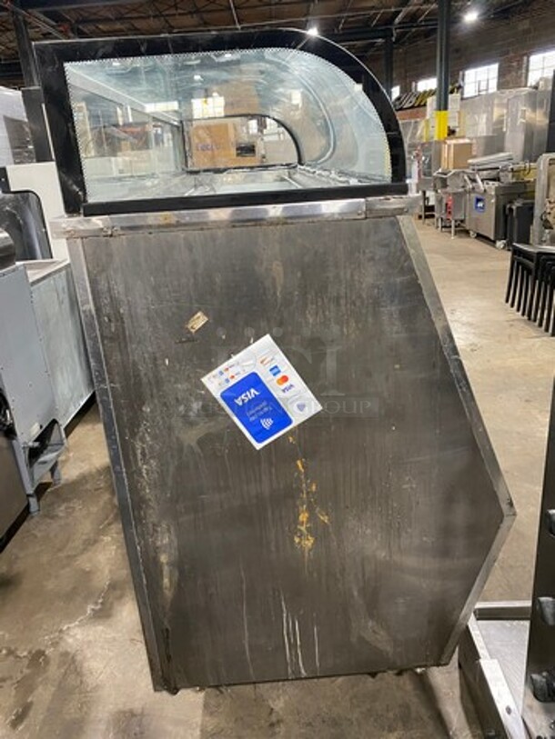 Leader Commercial Refrigerated Bakery/Deli Case! With Slanted Front Glass! With Sliding Rear Access Doors! All Stainless Steel Body! WORKING WHEN REMOVED! Model: SDL72SC SN: AA06M2315 115V 60HZ 1 Phase - Image 4 of 9