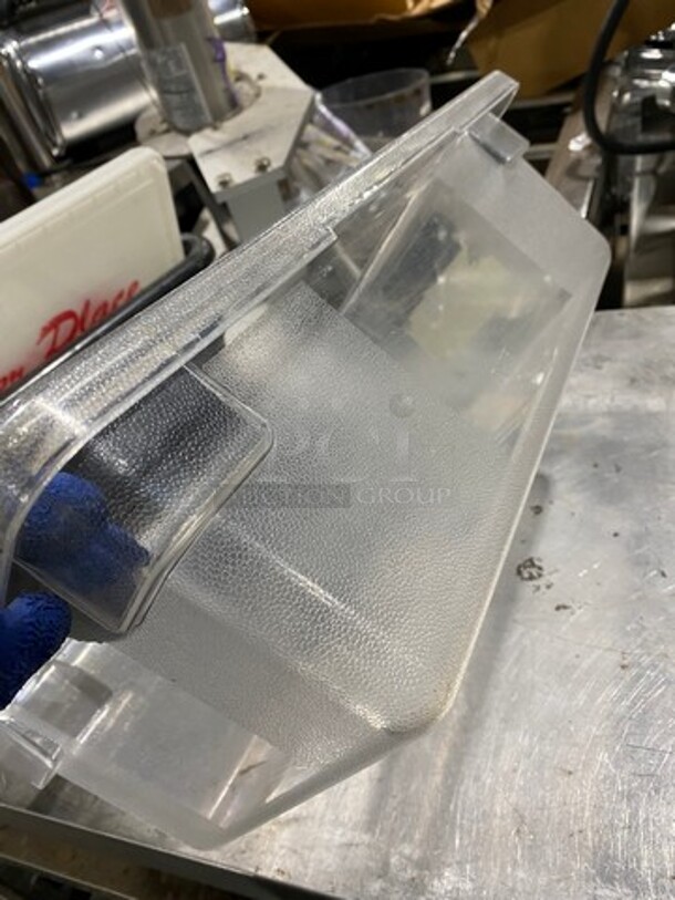 Rubbermaid Clear Poly Food Pans! 5x Your Bid! - Image 3 of 6