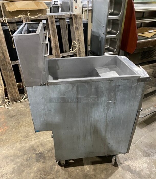Ikon Stainless Steel Commercial Floor Style Propane Gas Powered Deep Fat Fryer! On Commercial Casters! MODEL IGF-35/40-LP SN: 210107831 - Image 4 of 8