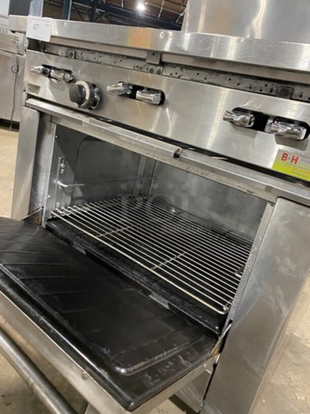 Sunfire Commercial Natural Gas Powered 6 Burner Stove! With Raised Back Splash And Salamander Shelf! With Oven Underneath! All Stainless Steel! On Casters! - Image 7 of 10
