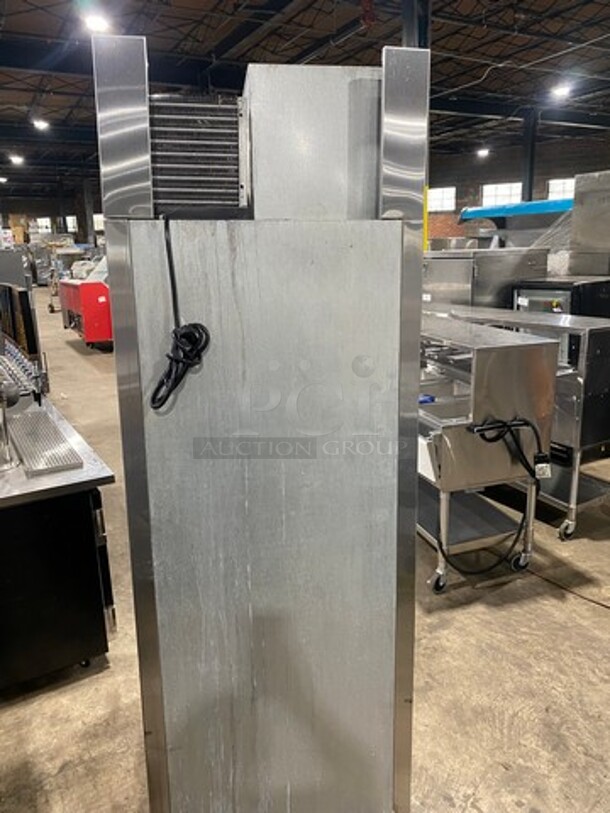 Norlake Commercial Single Door Reach In Refrigerator! All Stainless Steel! On Casters! Model: NR241SSS SN: 15041435 115V 60HZ 1 Phase - Image 3 of 11
