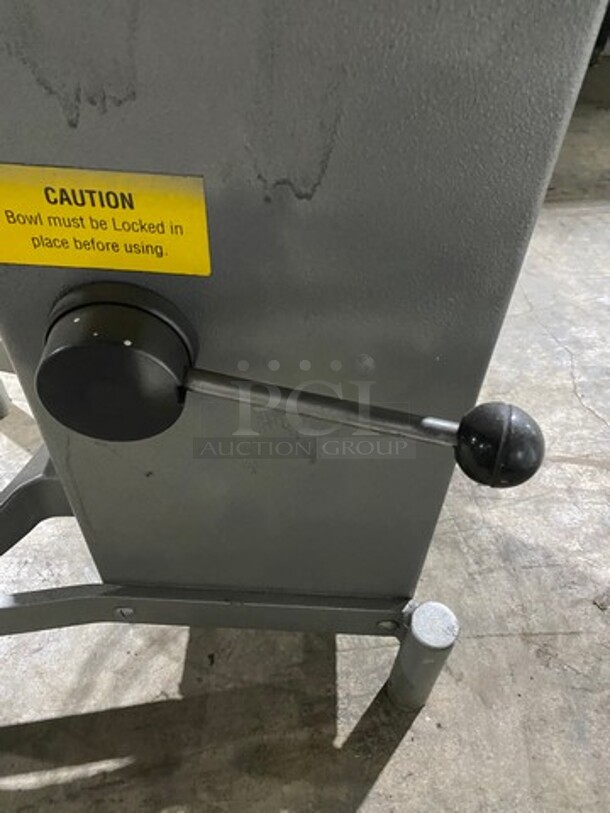 Welbilt Varimixer Commercial 20 Qt Planetary Mixer! Model: W20 SN: 1014050004 115V 60HZ 1 Phase - Image 9 of 12