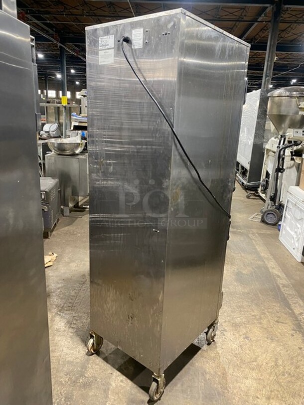 SWEET! Late Model! Alto Shaam Commercial Heated Holding Cabinet/ Food Warmer! All Stainless Steel! On Casters! Working When Removed! Model: 1000UP SN: 1001310000 208/240V 60HZ 1 Phase! - Image 3 of 9