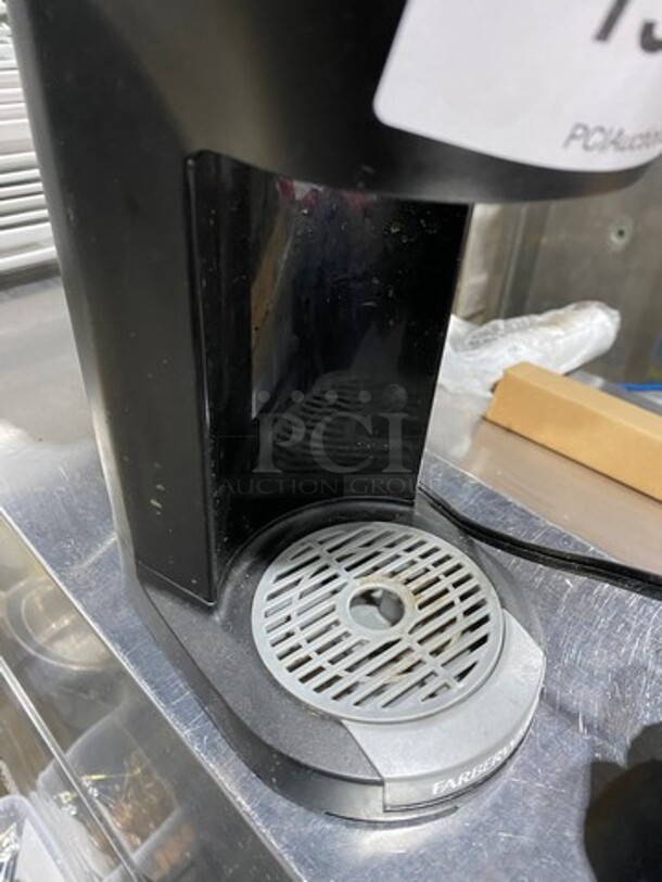 Farberware Countertop K Cup Coffee Maker! Model: 201762 120V - Image 6 of 7