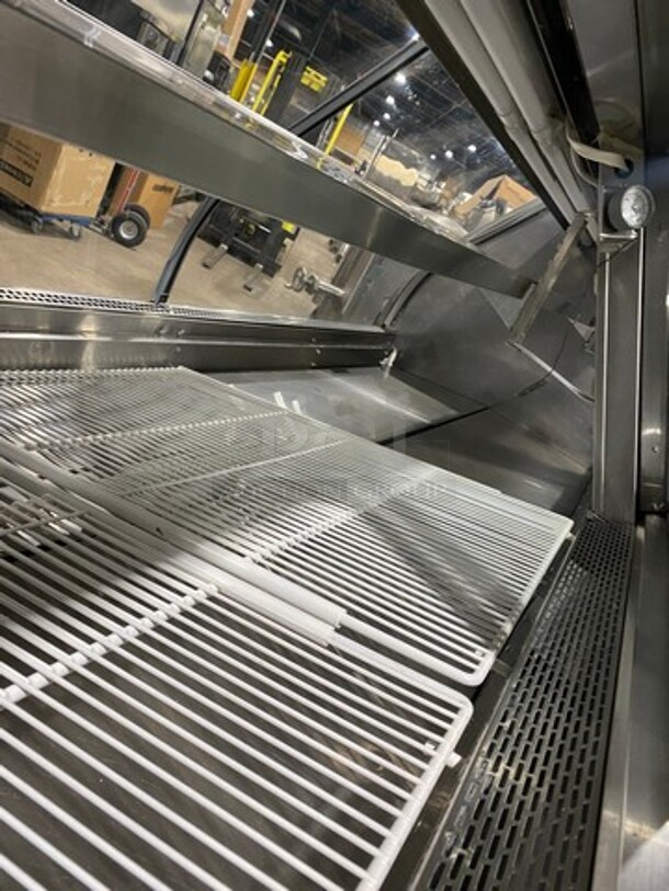 Hussmann Commercial Refrigerated Deli/Bakery Display Case Merchandiser! With Curved Front Glass! With Rear Access Doors! Remote Compressor/No Compressor! Stainless Steel Body! - Image 5 of 8