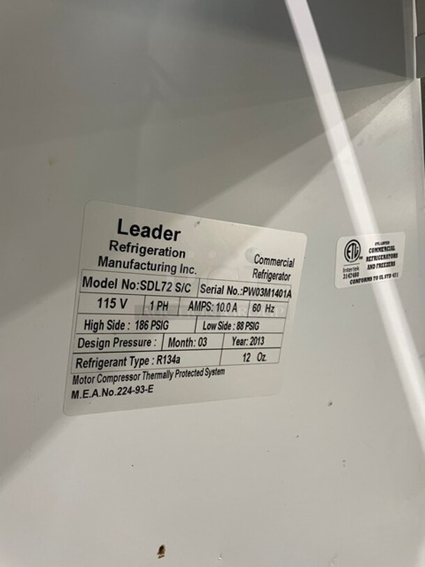 AWESOME! Leader 7/11 Style Commercial Refrigerated Glass Front Meat Deli Display Case! With Additional Top Display! With Rear Access Sliding Doors! With Poly Coated Racks!  115V 1 Phase! Model: SDL72 S/C SN: PW03M1401A! - Image 6 of 11