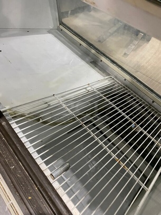 Marc Commercial Refrigerated Deli/Bakery Display Case! With Slanted Front Glass! With Sliding Glass Rear Access Doors! 115V 60HZ 1 Phase - Image 5 of 8