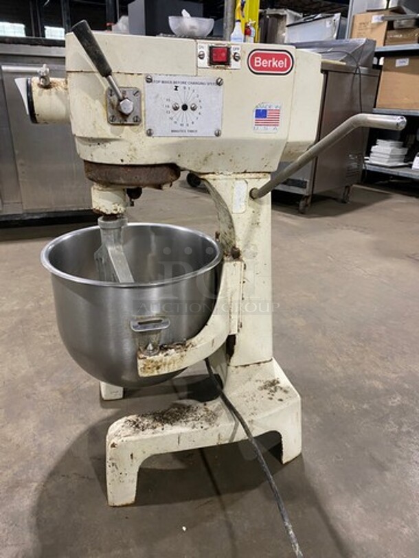 Berkel Commercial 20QT Planetary Mixer! With Mixing Bowl! With Paddle Attachment! Model: BX20 SN: 9251100101947 115V 60HZ 1 Phase - Image 2 of 9