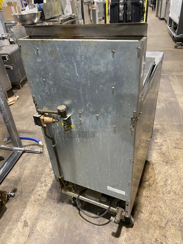 Frymaster Commercial Natural Gas Powered Commercial Pasta Cooker/Rethermalizer! With Backsplash! All Stainless Steel! Working When Removed! MODEL FBCR18CSE SN:1208HR0002 110-120V 1PH  - Image 4 of 11