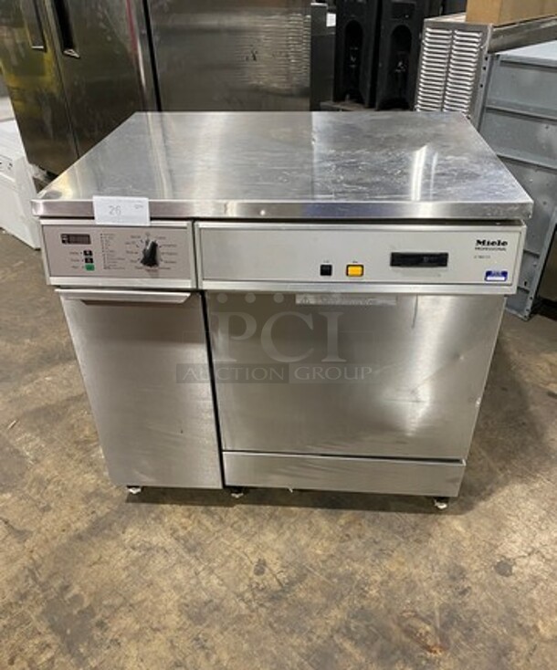Miele Commercial Undercounter Glass Washer! All Stainless Steel! On Legs! Model: G7883CD SN: 74311290 208V