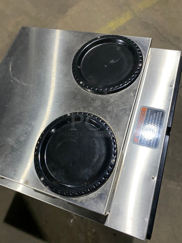 Bunn Commercial Countertop Dual Coffee Brewing Machine! With 4 Coffee Pot Warming Stations! All Stainless Steel! On Small Legs! Model: AXIOM2/2TWIN SN: AXTN026484 120/208/240V 60HZ 1 Phase - Image 8 of 10
