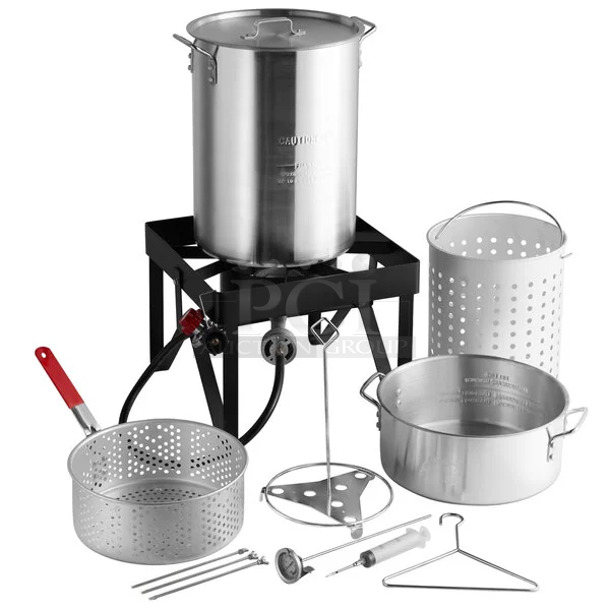 BRAND NEW SCRATCH AND DENT! Backyard Pro BP30-ALKIT 30 Qt. Deluxe Aluminum Turkey Fryer / Seafood Boiler Kit - 55,000 BTU - Image 1 of 9