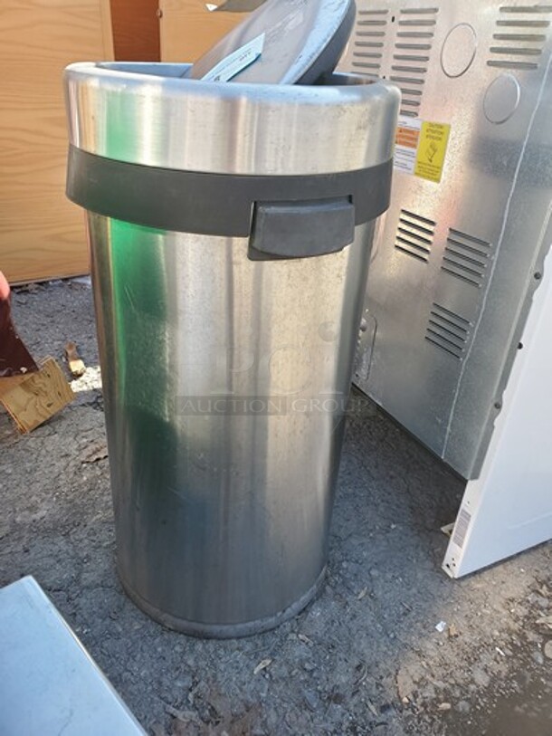 Trash Can  - Image 2 of 2
