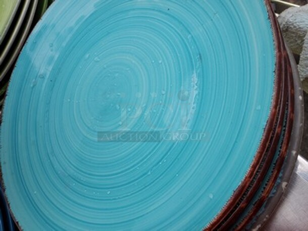 Round Porcelain Dinner Plate. - Image 2 of 3